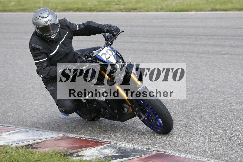 Archiv-2025/09 22.04.2025 Cornu Master School ADR/gruen-vert/20